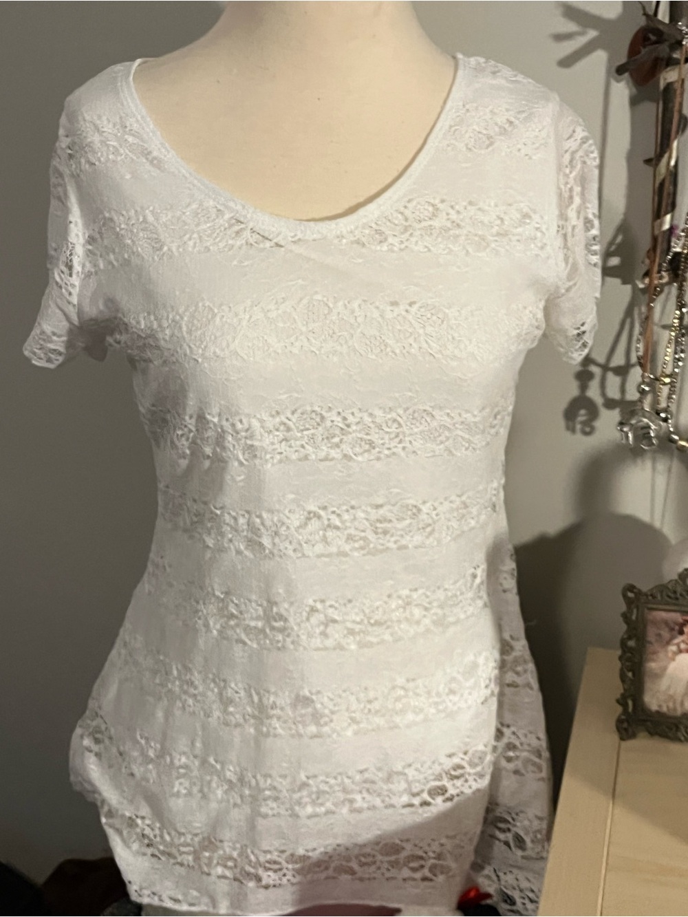 Women's White Lace Long-Sleeve Tee - Classic Lightweight Layering Top